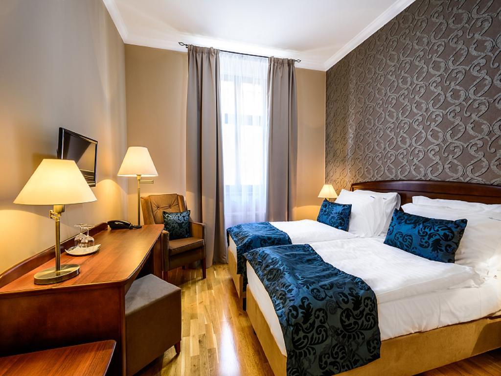 Alexander Hotel สชีโบร ห้อง รูปภาพ